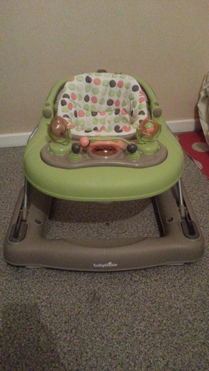 trotteur babymoov 2en1 avis