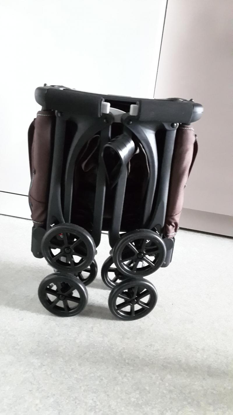 poussette pliable petite
