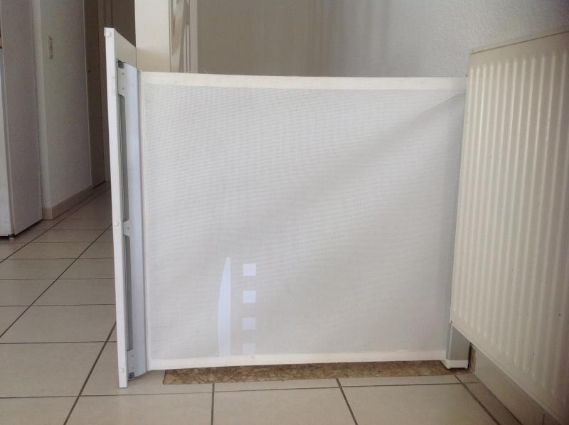 barriere bebe enrouleur