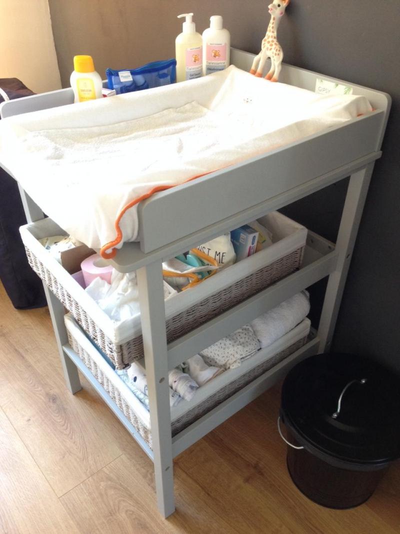 Table A Langer A Roulettes Et Etageres Vertbaudet Avis Et