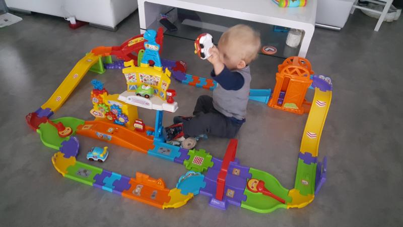 tut tut bolide radiocommandé matteo
