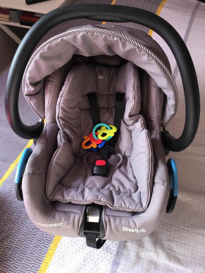 reducteur cosy bebe confort streety fix