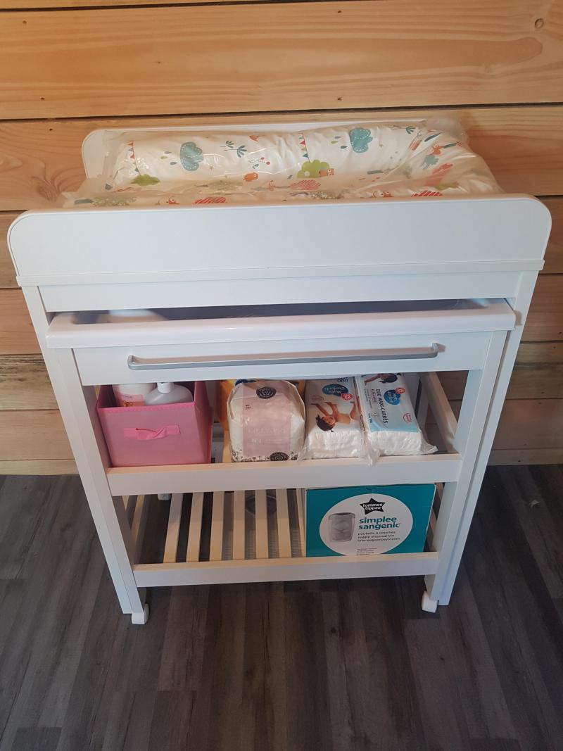 Table A Langer Avec Baignoire Childwood Comparateur Avis Prix