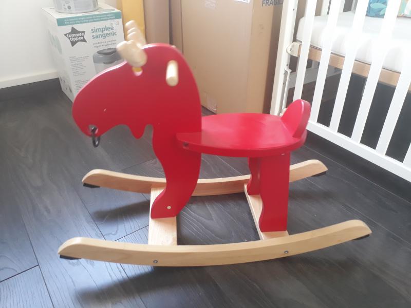 ikea cheval a bascule