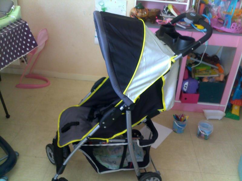 poussette compact neo
