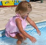 Perturbation Reserve Melancolie Maillot De Bain Avec Bouee Integree Lesrestosducoeur74 Fr
